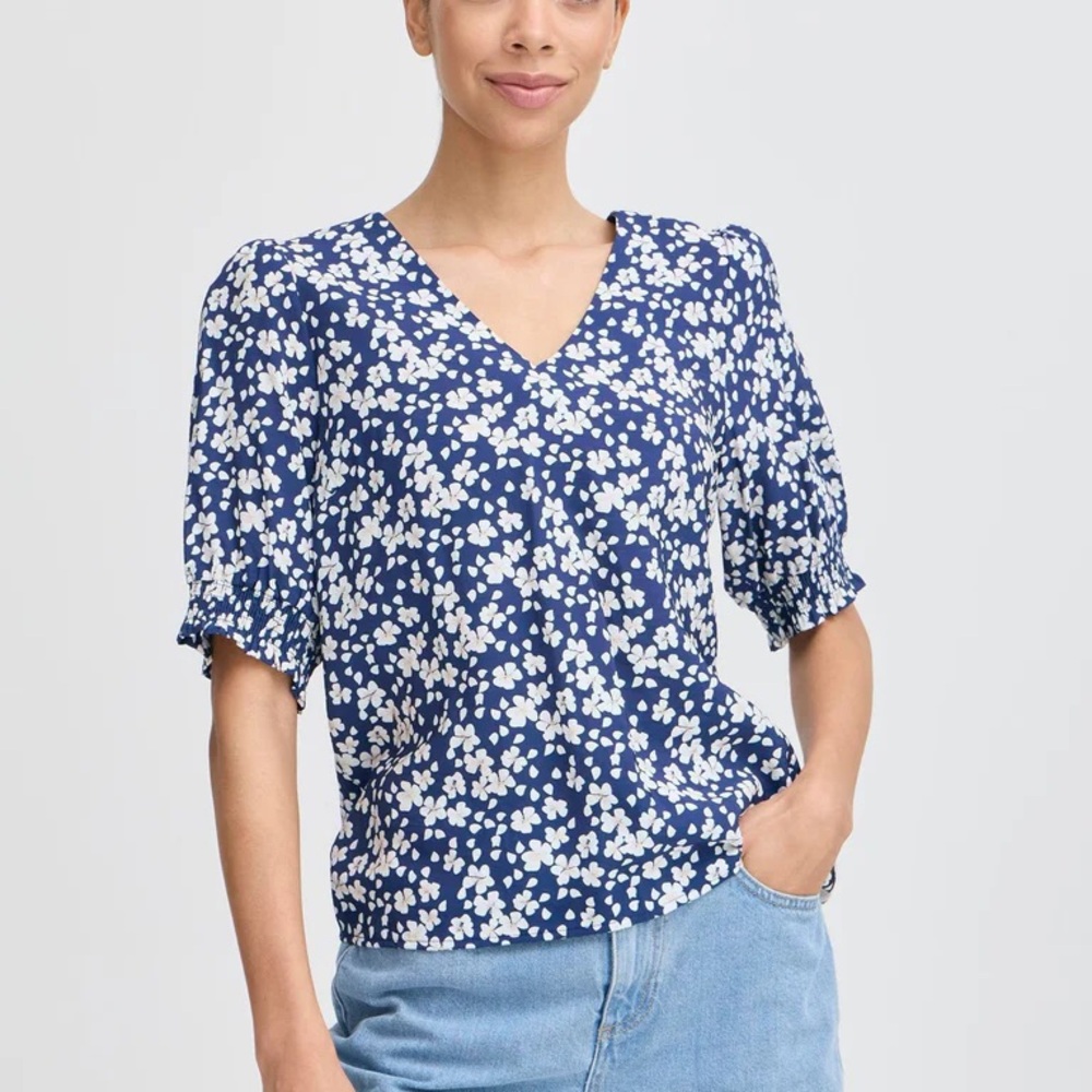 Elegant Floral V-Neck Blouse